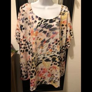 Apt9 short sleeve shirt . Size 3x . Scoop neck.